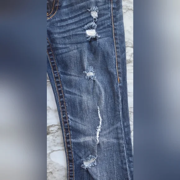 LONDONJEAN VS Low 5 Flap Distressed Jeans - Picture 9 of 14